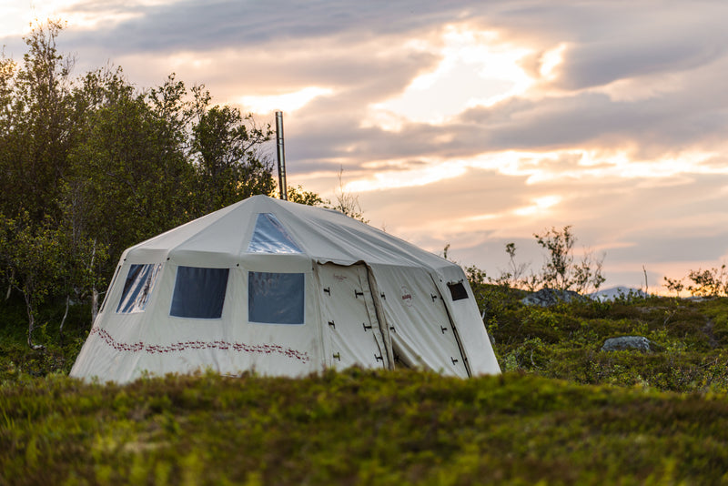 Last inn bildet i gallerivisningen, Venor Gamme Lang - glamping
