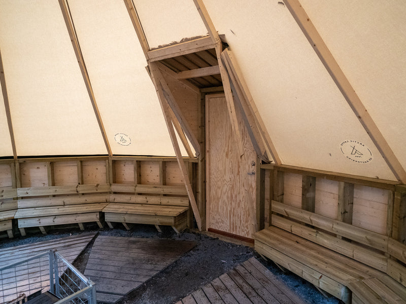 Last inn bildet i gallerivisningen, Venor Lavvo Hut
